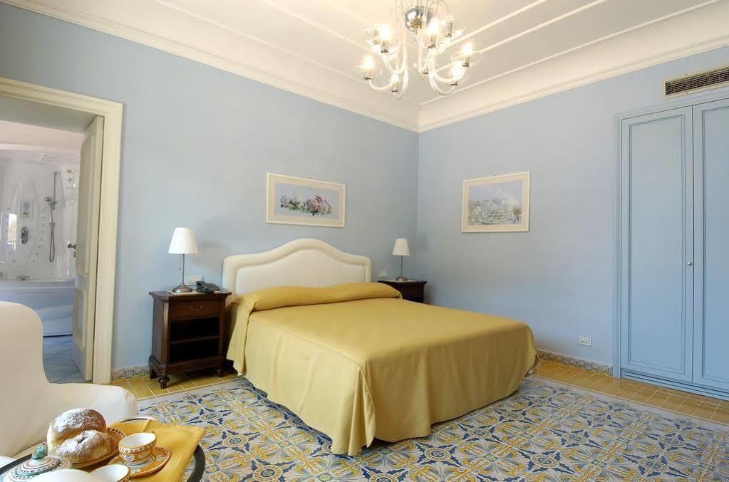 Villa Eliana Sorrento Esterno foto
